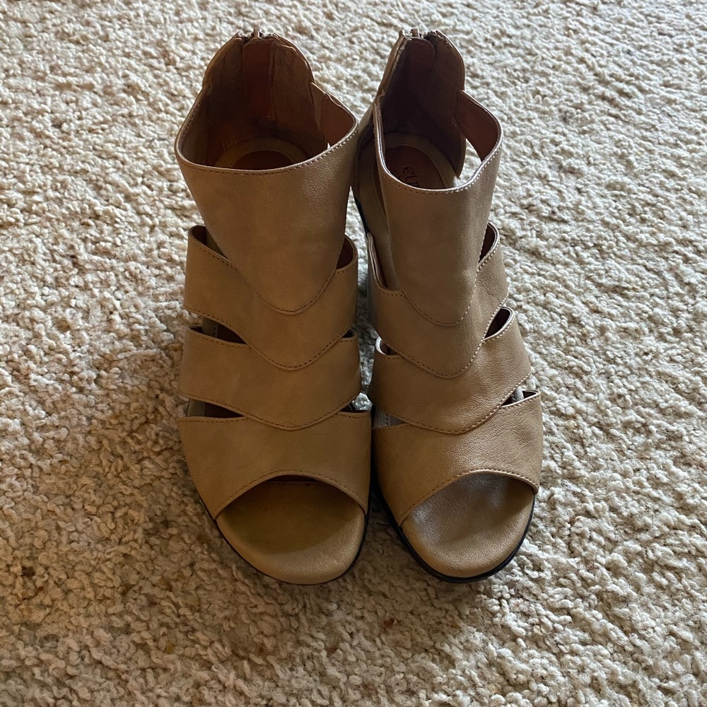eüro soft by Söfft heels
